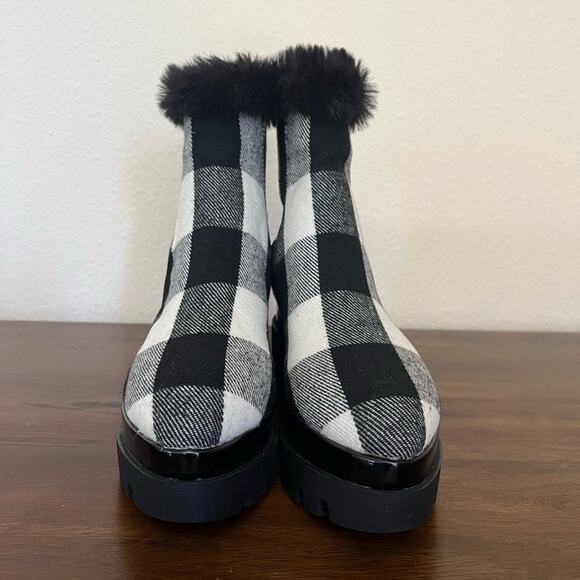 New DKNY Bax Chelsea Black Bootie Wedge Faux Fur Almond Toe Plaid Print academia - Picture 2 of 12